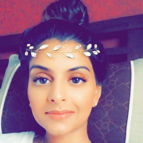 Meet your Posher, Amanda - Picture 1 of 1